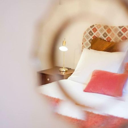 2 Bedroom Apartment With Patio Next To Avenida Da Liberdade Lisboa Екстериор снимка