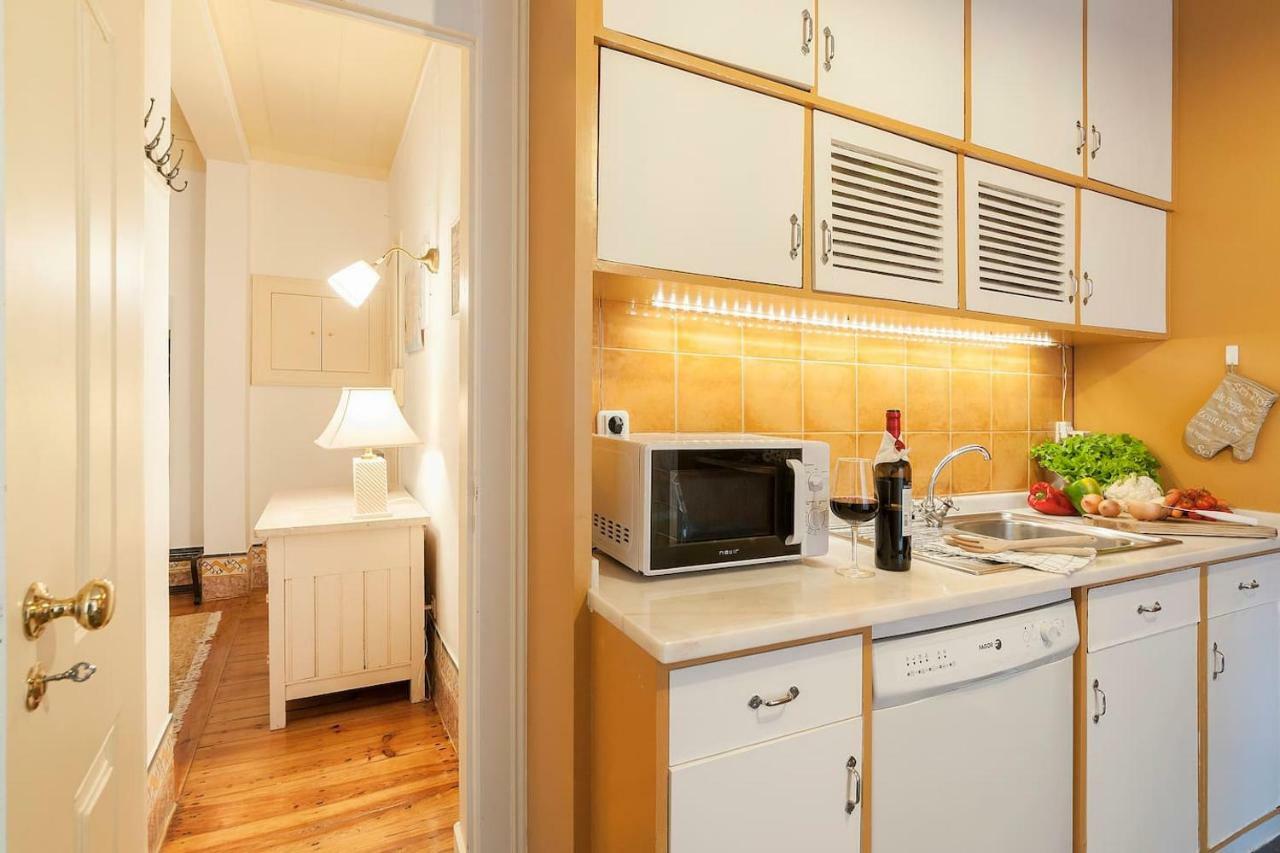 2 Bedroom Apartment With Patio Next To Avenida Da Liberdade Lisboa Екстериор снимка