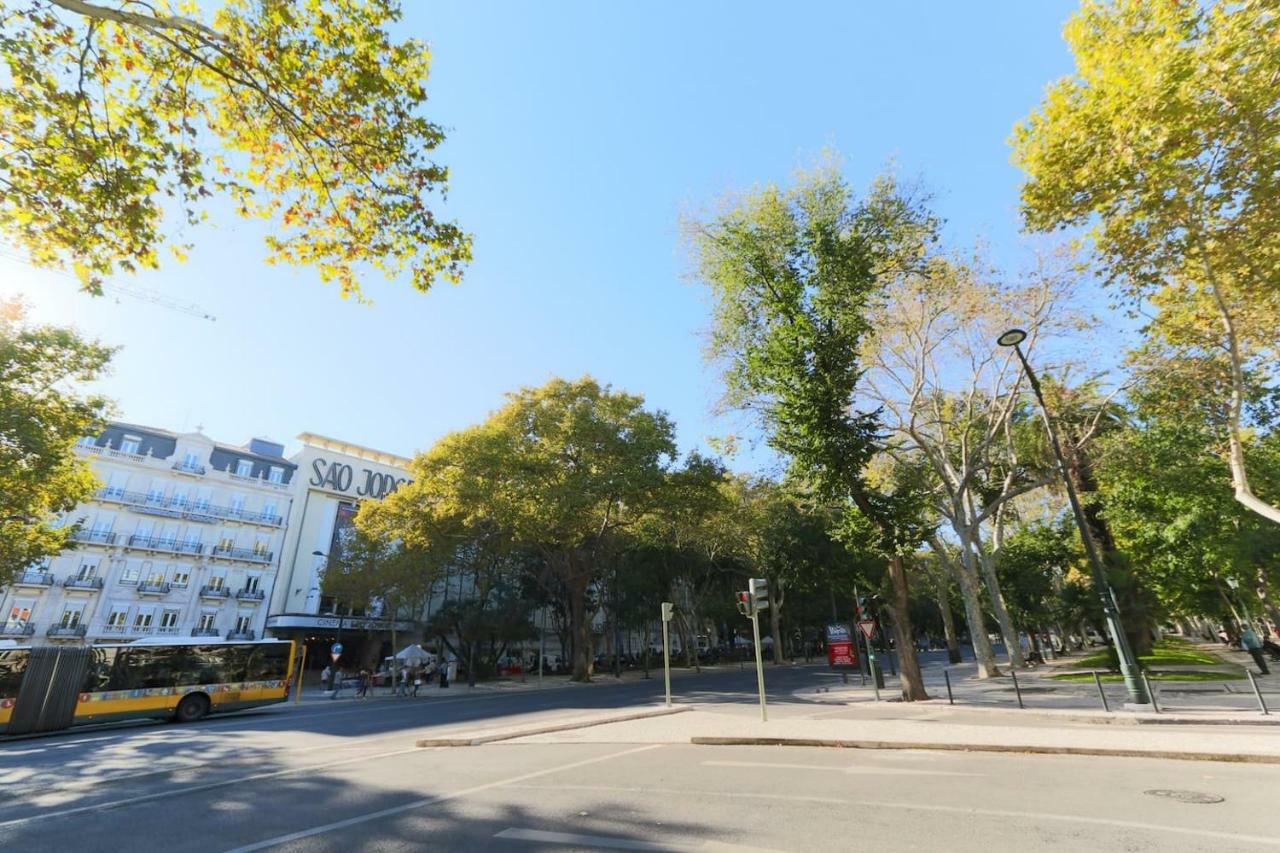 2 Bedroom Apartment With Patio Next To Avenida Da Liberdade Lisboa Екстериор снимка